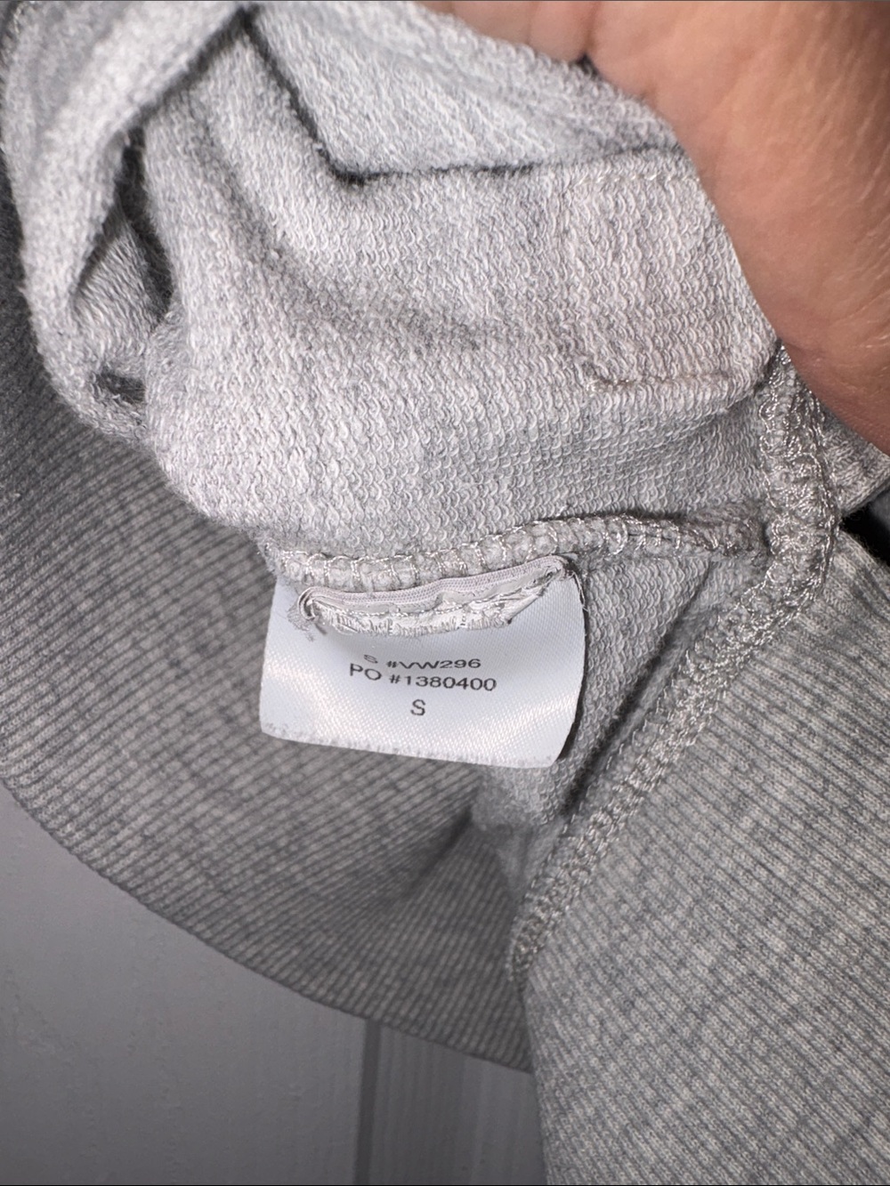 Vuori Henley Sweatshirt - Picture 5 of 6